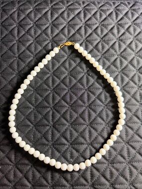 Classic White Beaded Necklace with Gold Clasp